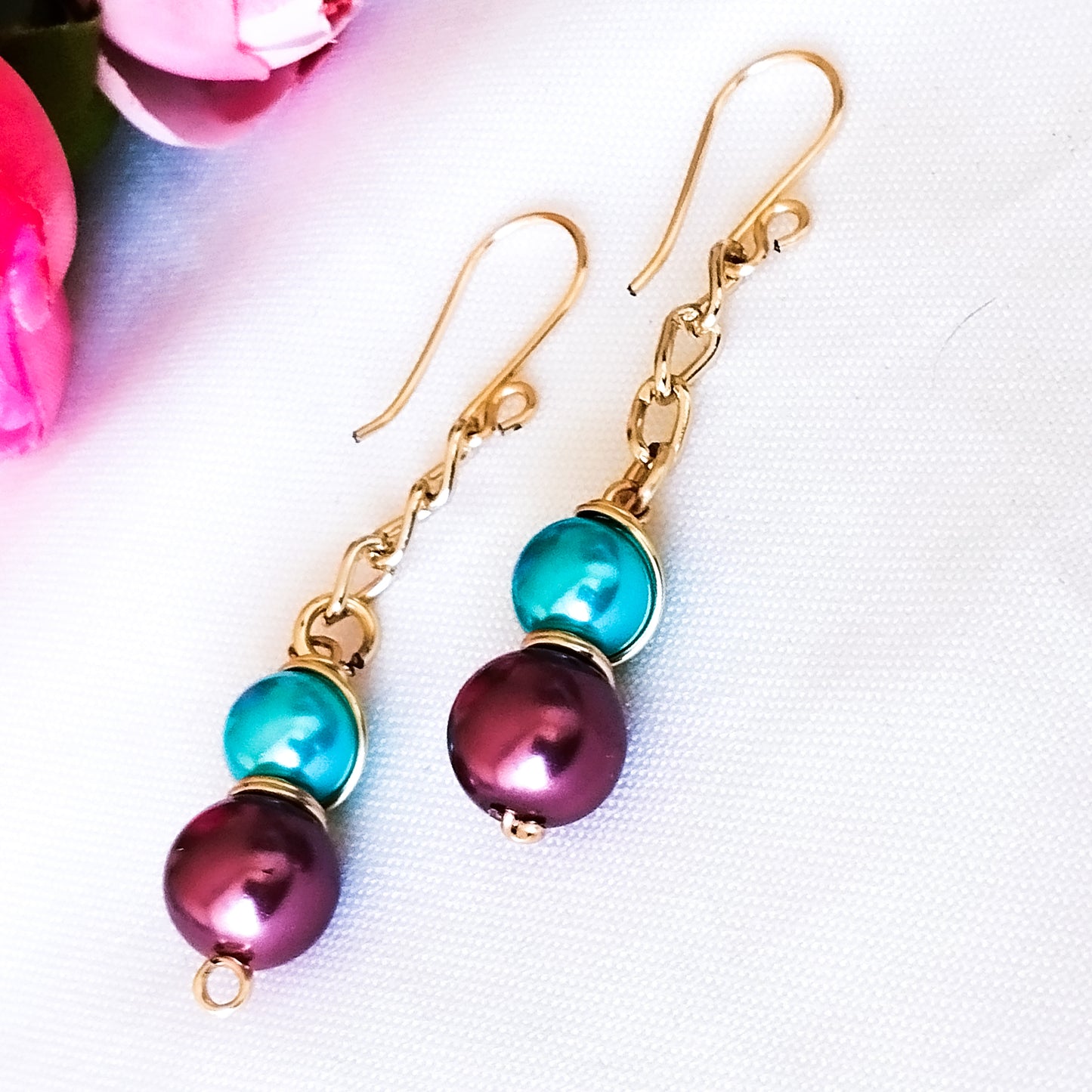 Conjunto de Pulsera Y Aros en Perlas Shell Y Cadena