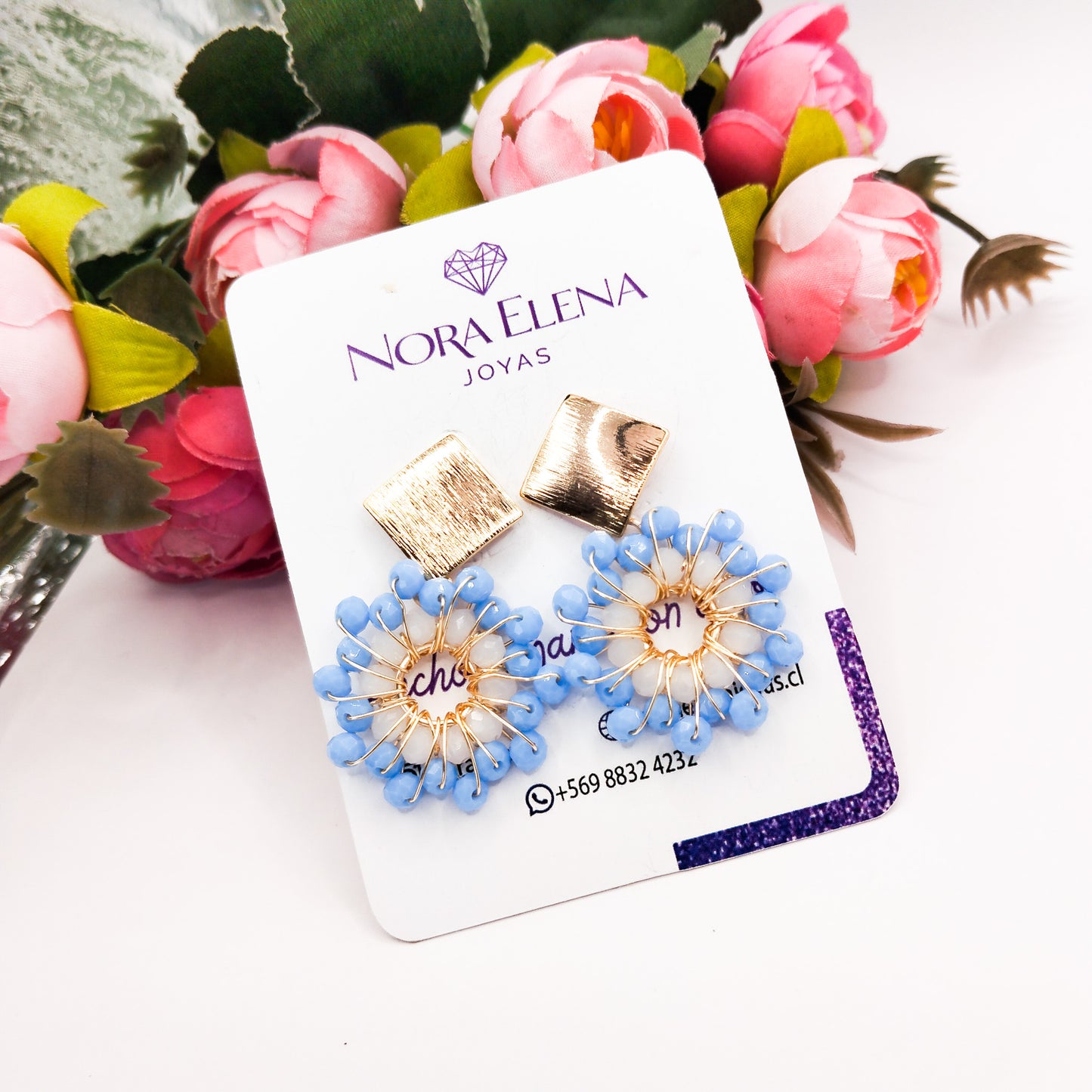 Aros Con Forma de Flor y Base con Forma de Diamante