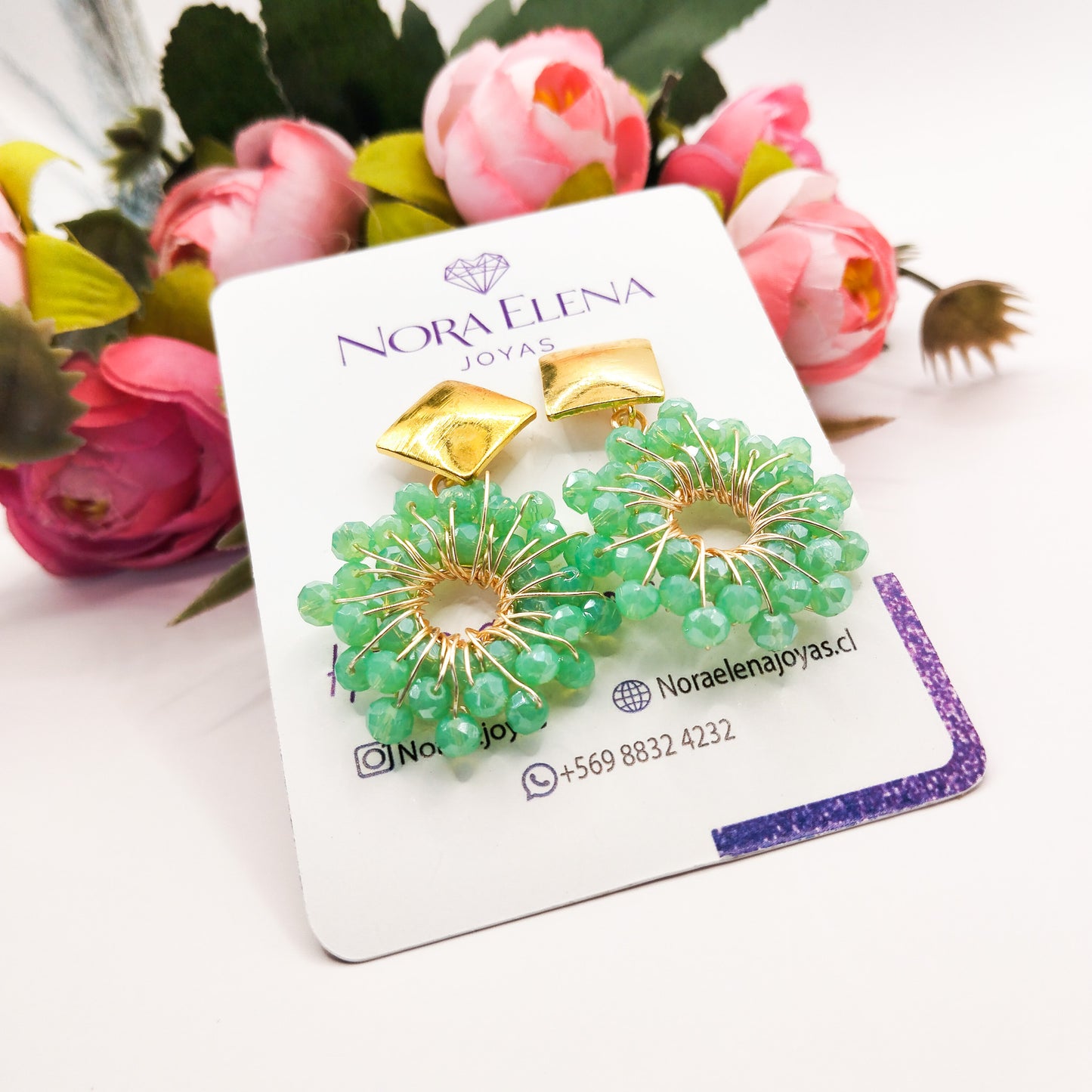 Aros Con Forma de Flor y Base con Forma de Diamante