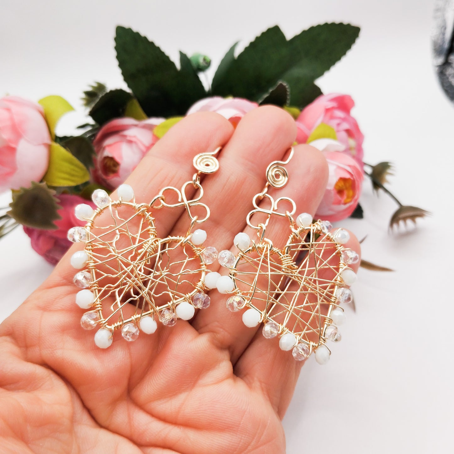 Argollas Grandes y Entramados en Forma de Corazón