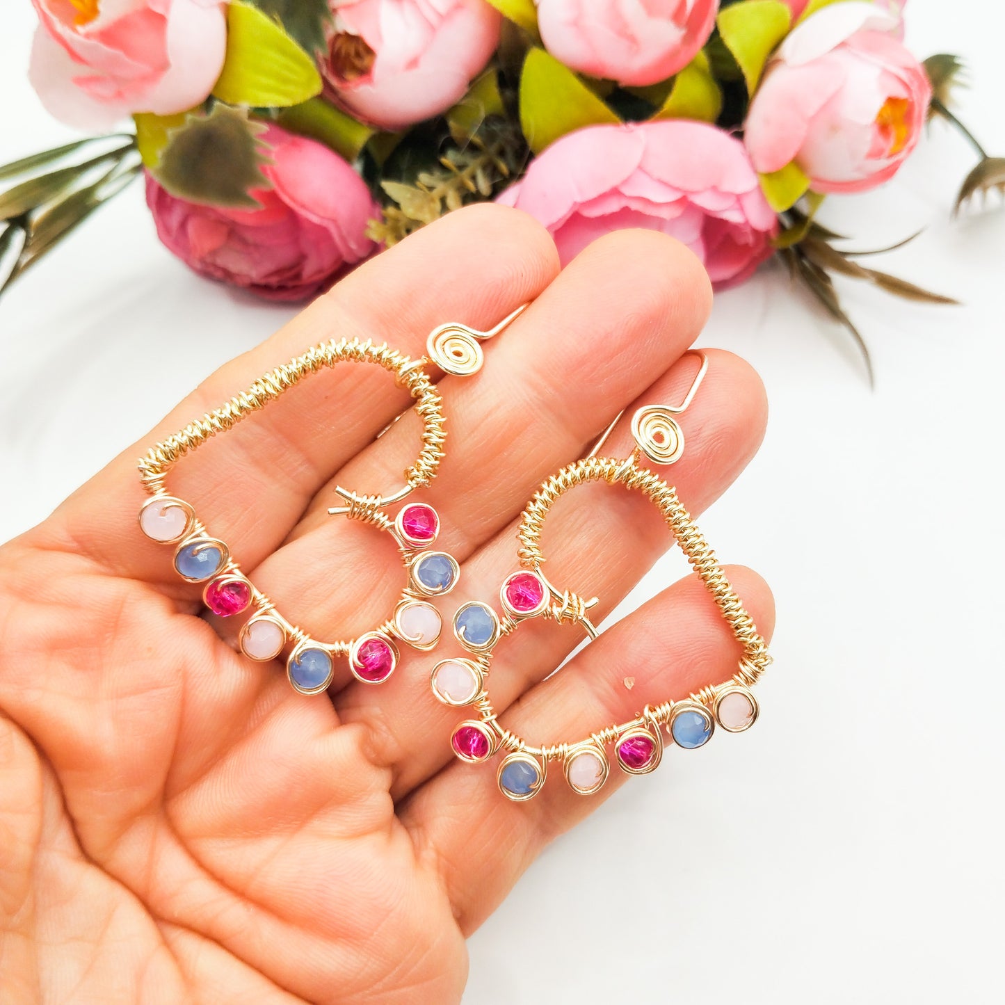 Aros en Forma de Corazón Mitad Entorchado Con Cristales