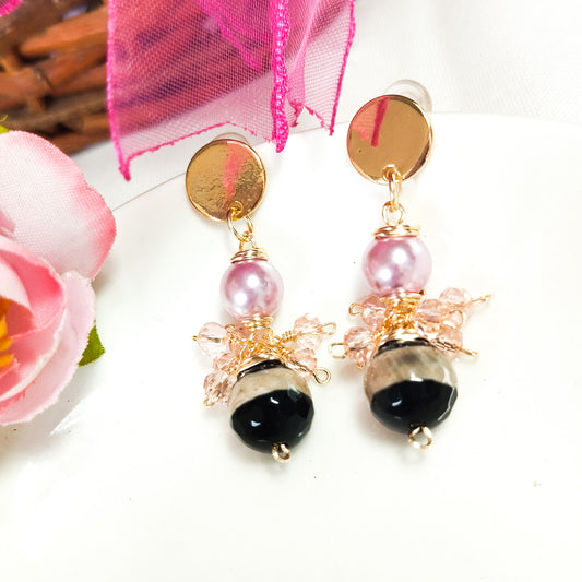 Aros Colgantes Con Perlas, Ágatas Tibetanas Y Cristales Checos Colgando