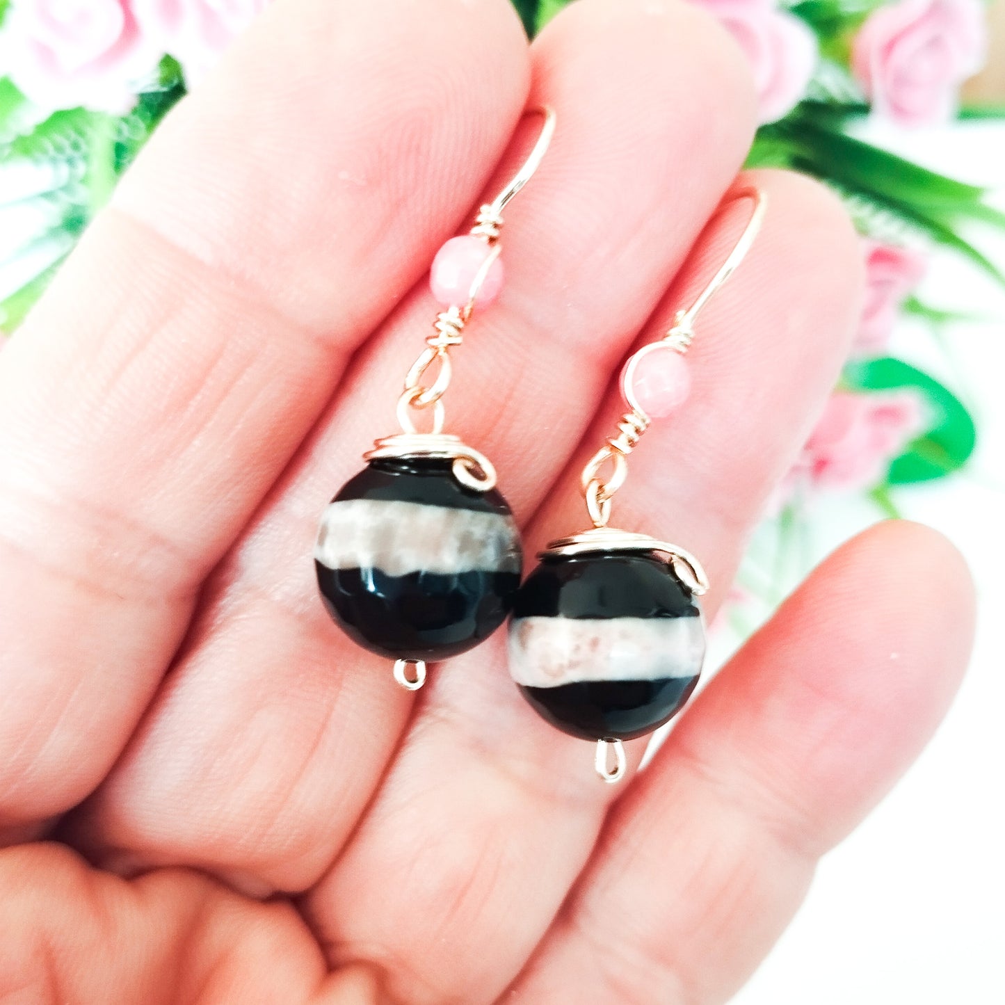 Conjunto de Aros Y Collar Con Ágatas Tibetanas Y Cadena en Baño de Oro