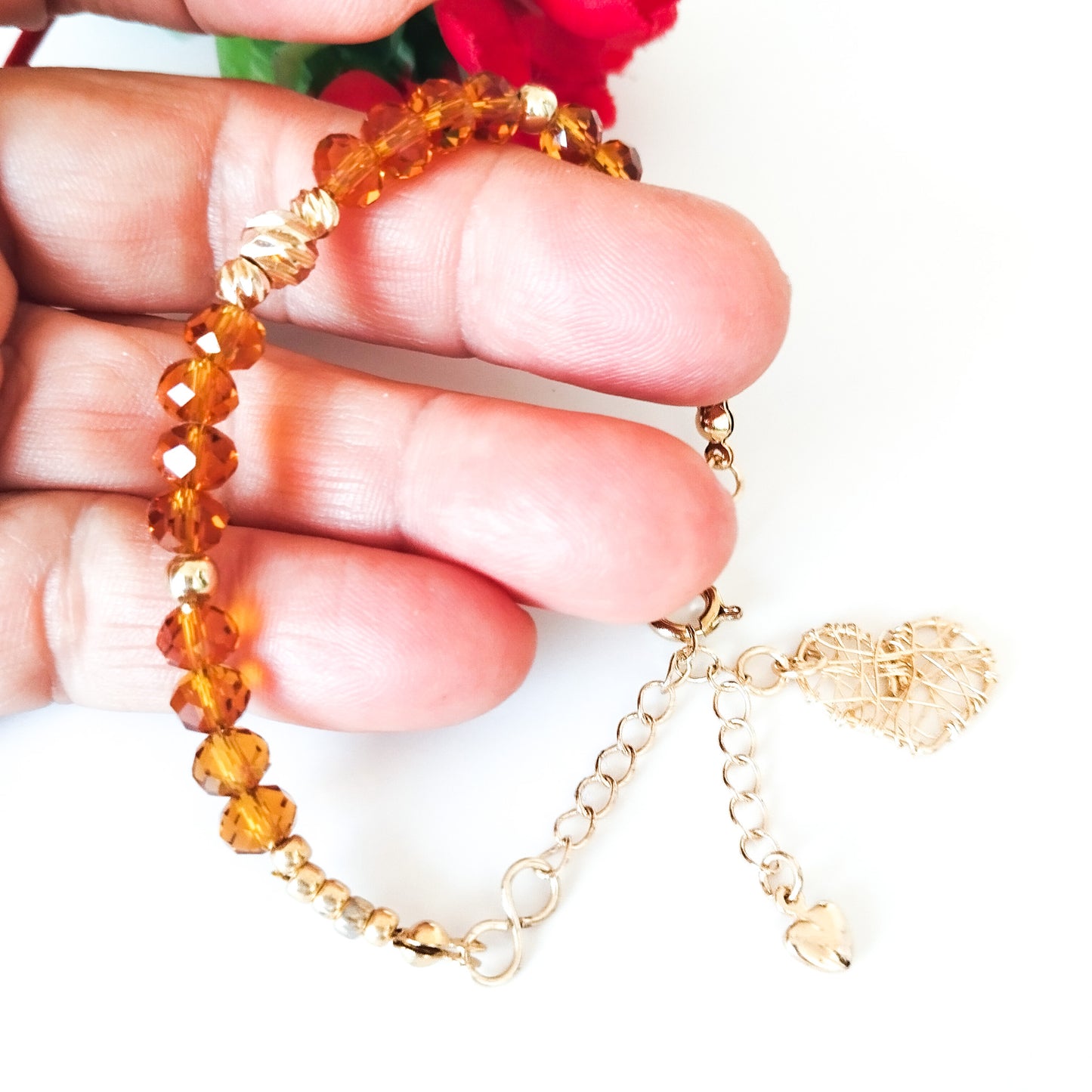 Pulsera de Dije Con Corazón en Alambre Entorchado y Cristales Checos