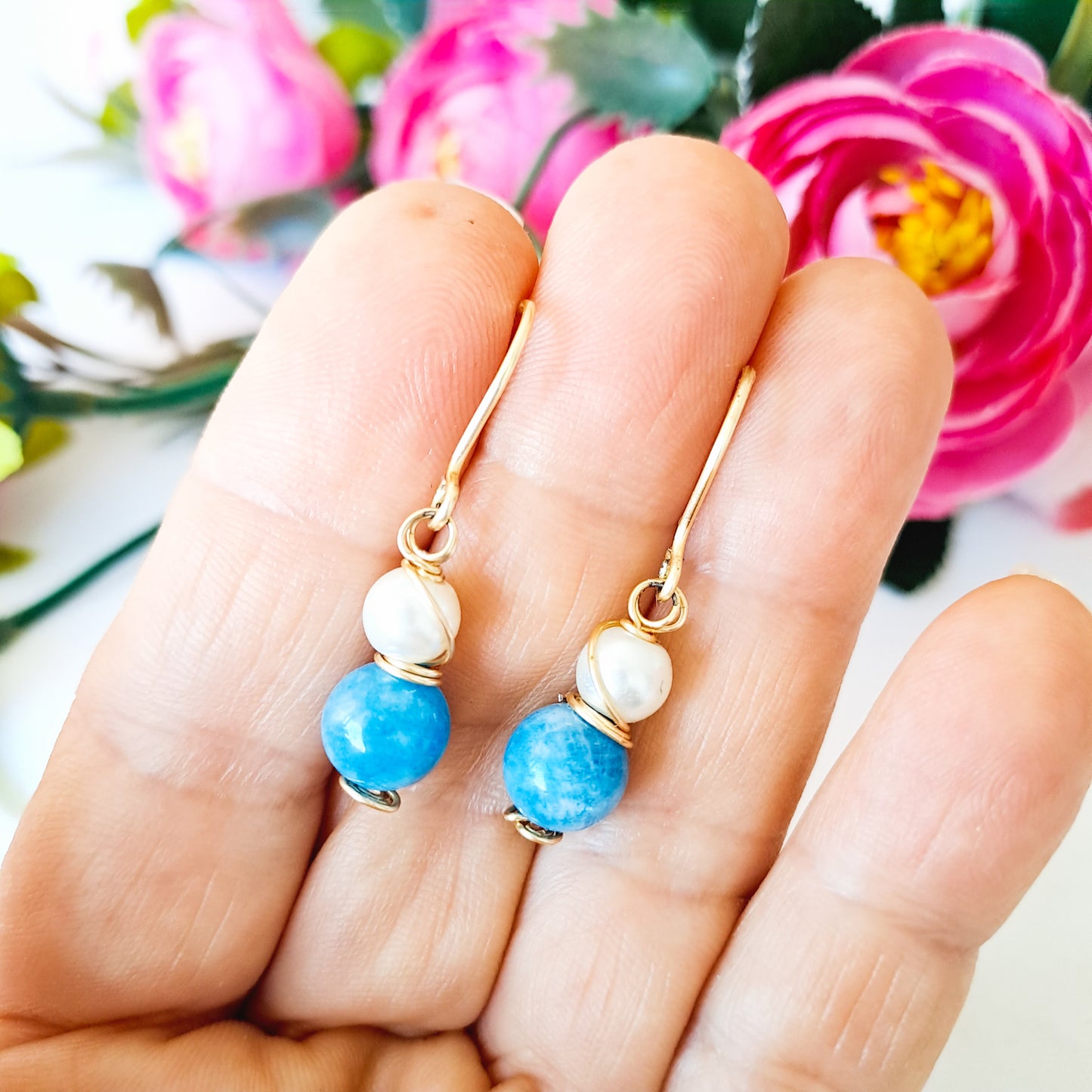 Aros Colgantes Con Dos piedras Engarzadas y Anzuelo