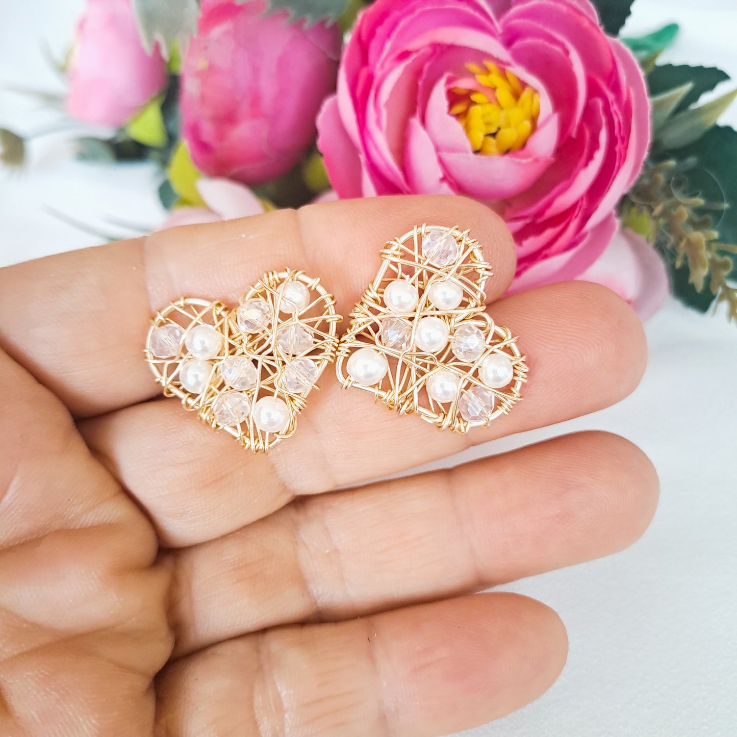Aros en Forma de Corazón Con Cristales Checos y Perlas