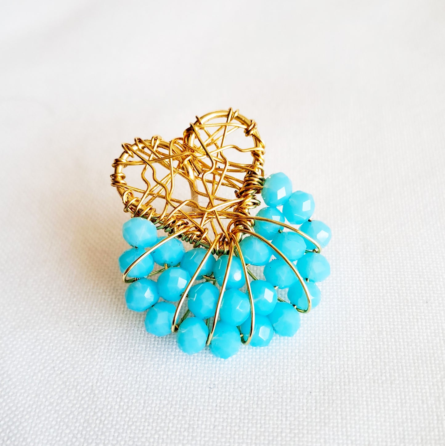 Aros Con Forma de Abanico Y Base en Forma de Corazón