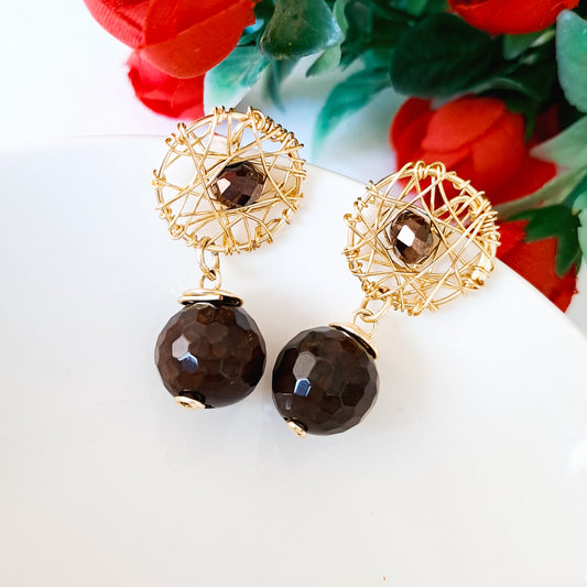 Aros Con Base Redonda Decorada Con Un Cristal Y Una Ágata Colgante