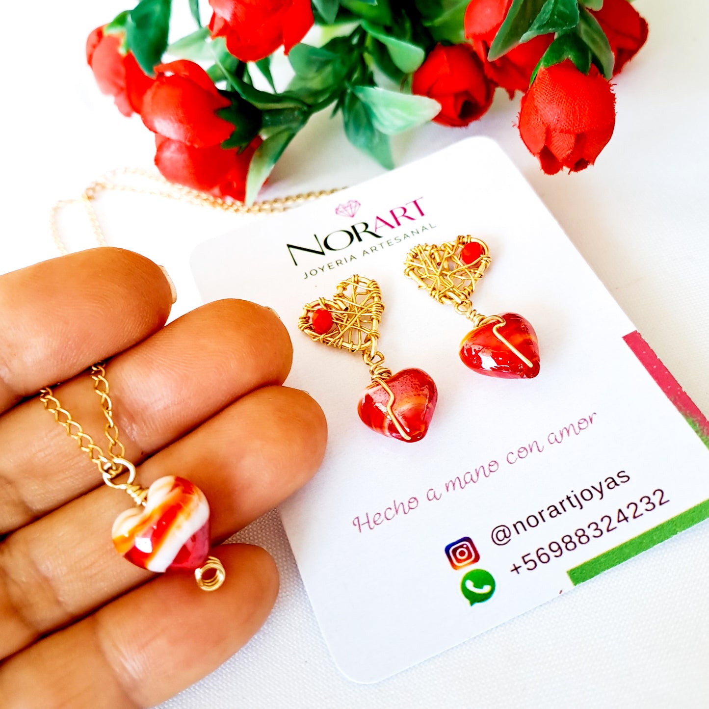 Juego de Collar Y Aros en Baño de Oro Y Corazones de Murano