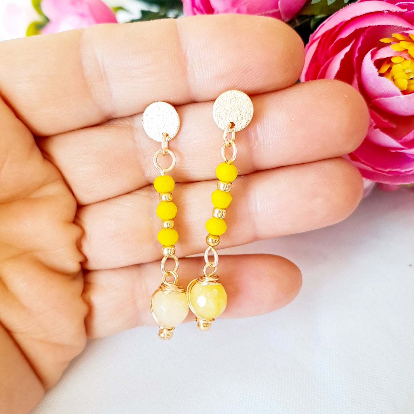Aros Con Base Bañada en Oro Con Tres Cristales Y Agata Colgante