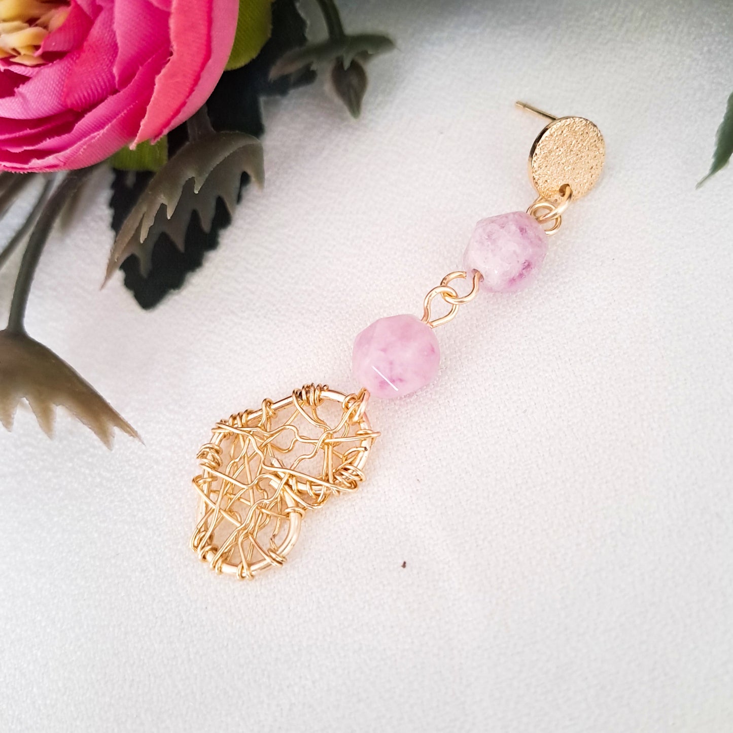 Aros Colgantes con Piedras Ágatas y Corazón de Alambre