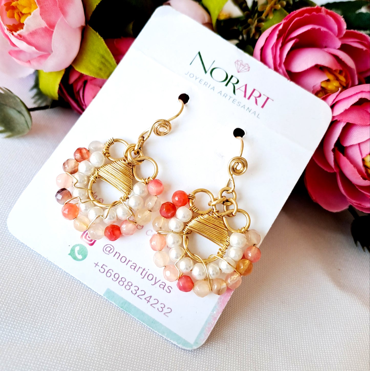 Aros con Perlas y Ágatas en Forma de Flor