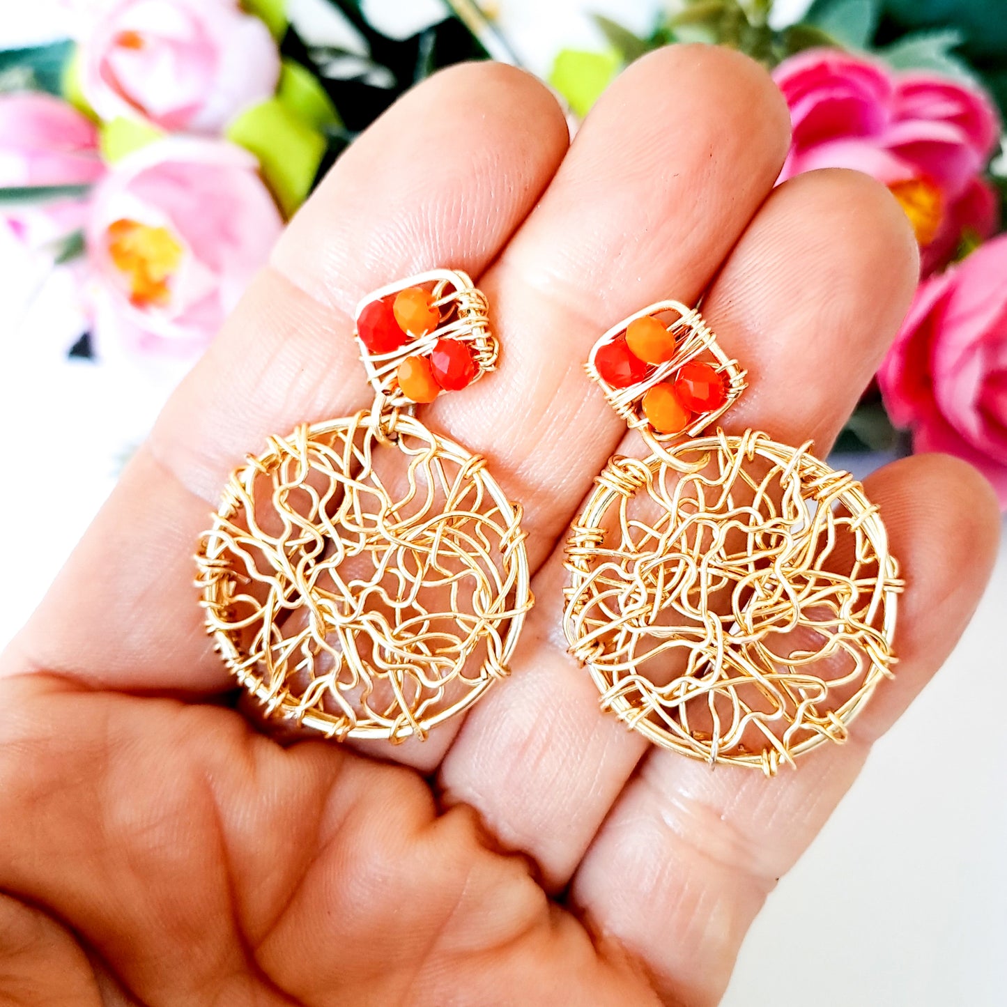 Aros Redondos Con Entramado en Forma de Ondas Y Base en Forma de Diamante