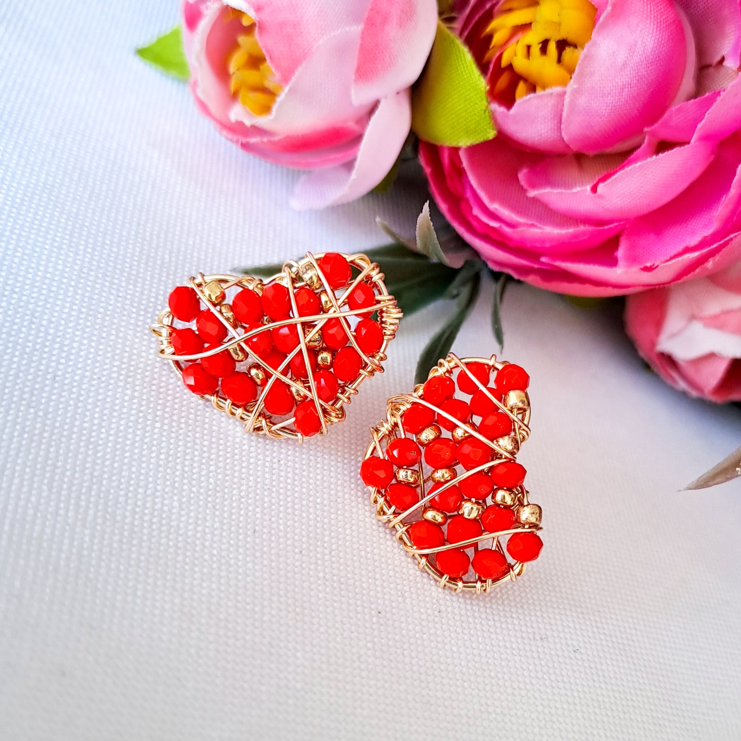 Aros Pequeños con Forma de Corazón Rellenos con Cristales