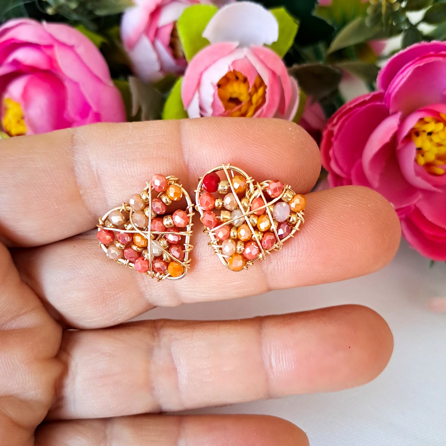 Aros Pequeños con Forma de Corazón Rellenos con Cristales