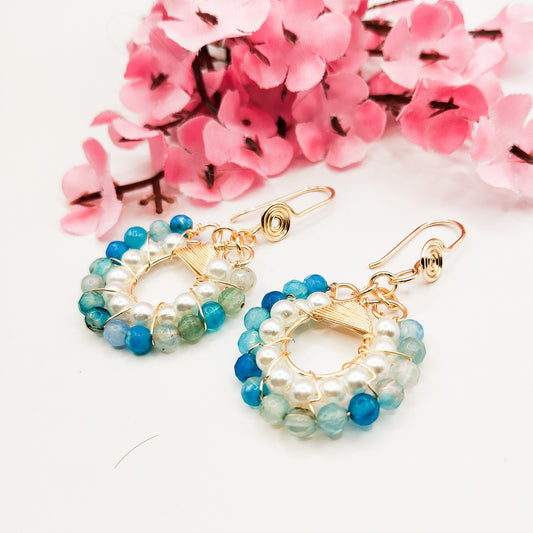 Aros con Perlas y Ágatas en Forma de Flor