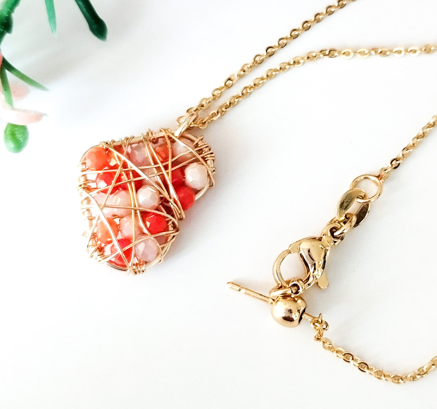 Collar Con Dije en Forma de Corazón Relleno Con Cristales Checos