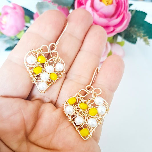 Aros en Forma de Corazón Con Cristales y Perlas