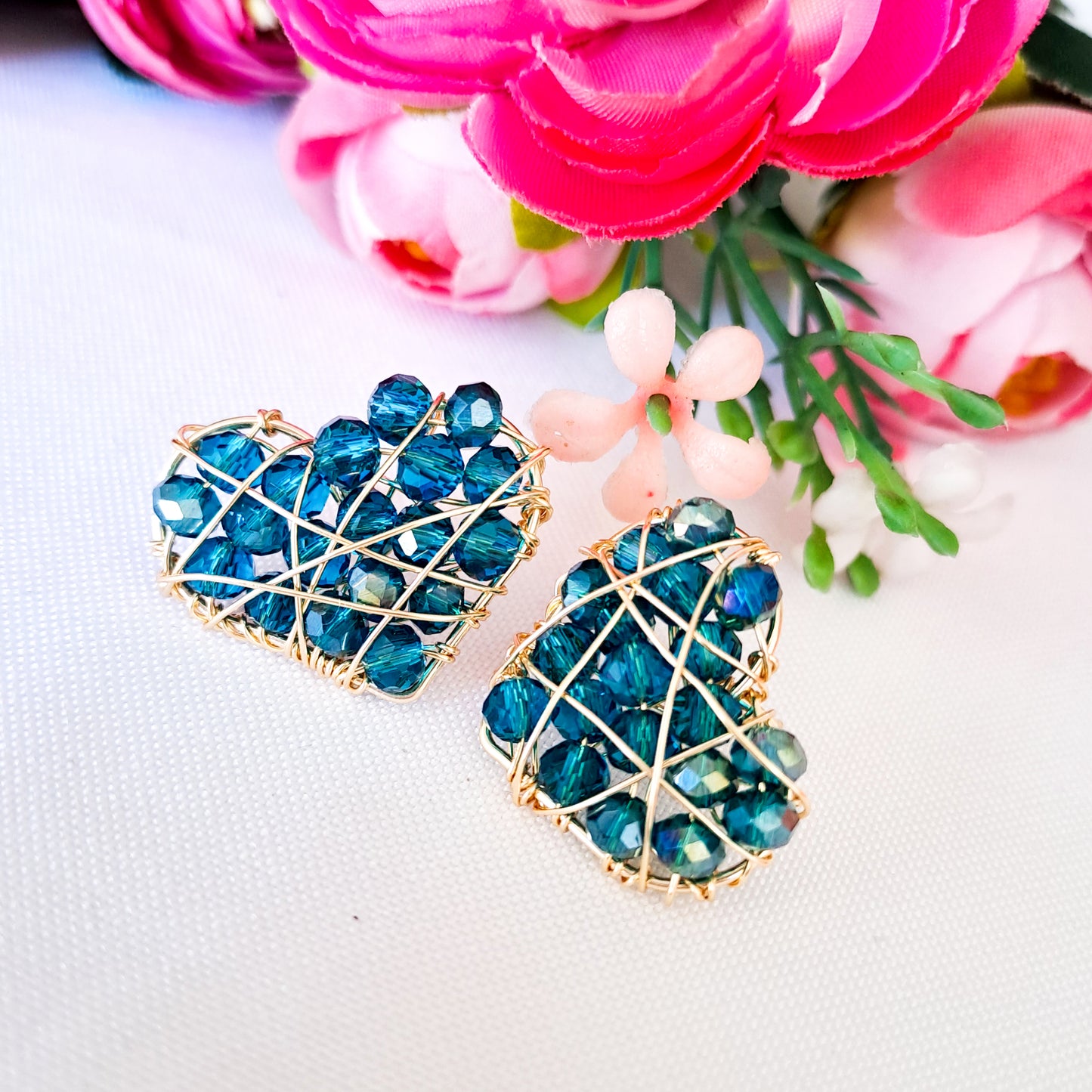 Aros con Forma de Corazón Rellenos con Cristales